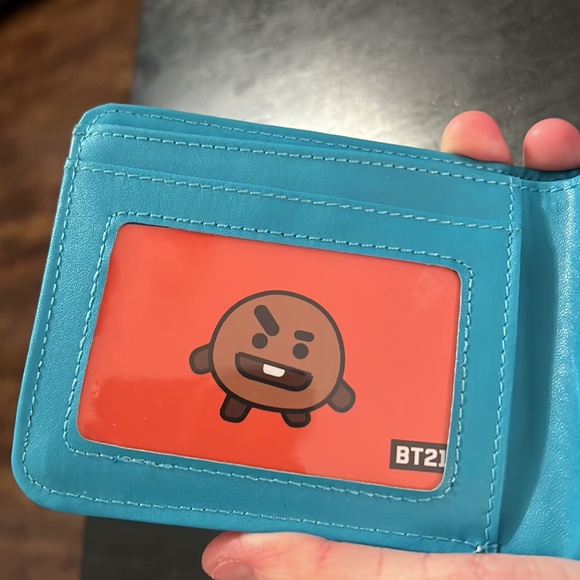 NWT BT21 Shooky Wallet! - Picture 4 of 6